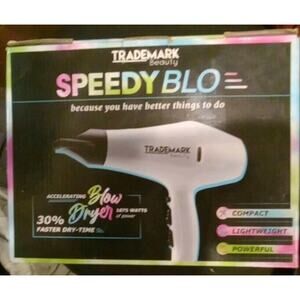 Trademark Beauty SPEEDY BLO Hair Blow Dryer. lk Conair Speedyblo. New with BOX !